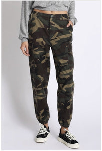 Distressed Camo Pants - STYLE JUNKIE